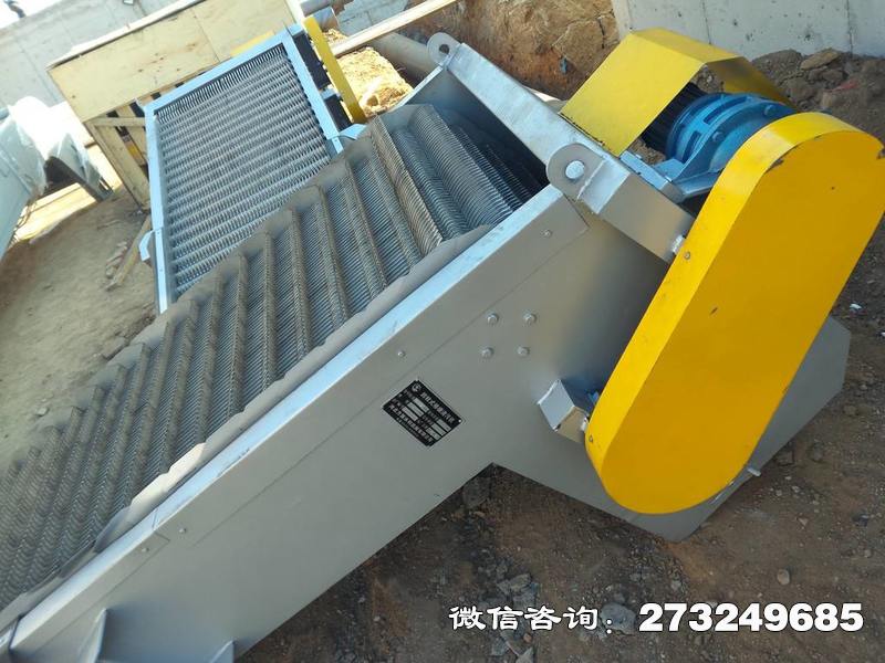清新县回转式齿耙清污机